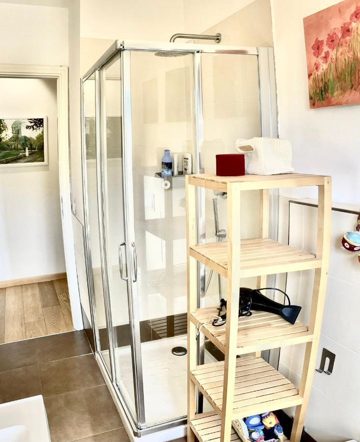 A Casa Di Rocco With Air Condition, Wifi And Private Parking Lucca Eksteriør bilde